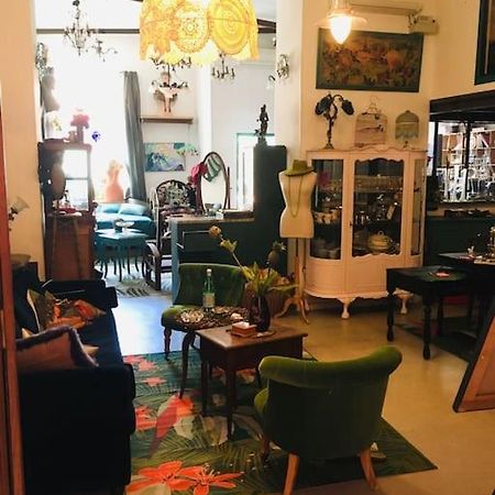 Loft D Artistes Avec Patio Au Port De Nizza Kültér fotó