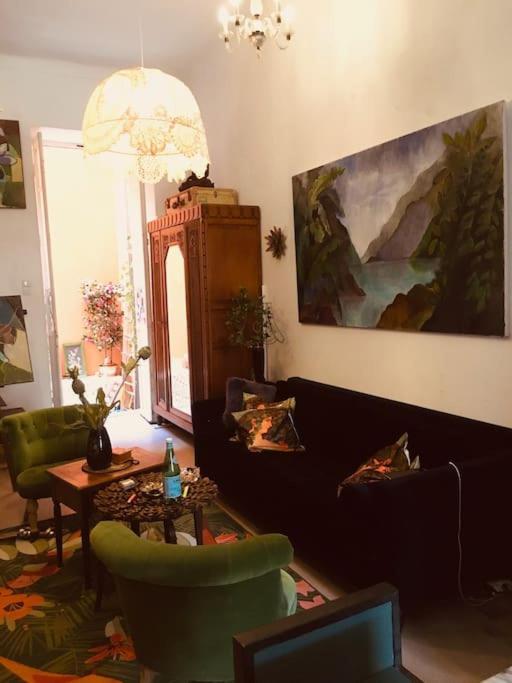 Loft D Artistes Avec Patio Au Port De Nizza Kültér fotó